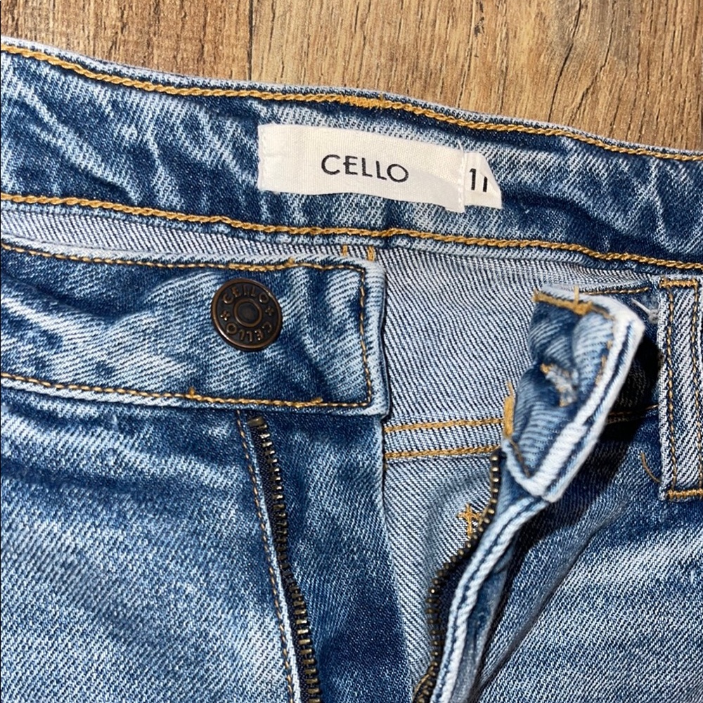 Cello Women's Blue Jeans size 11 - Picture 2 of 4